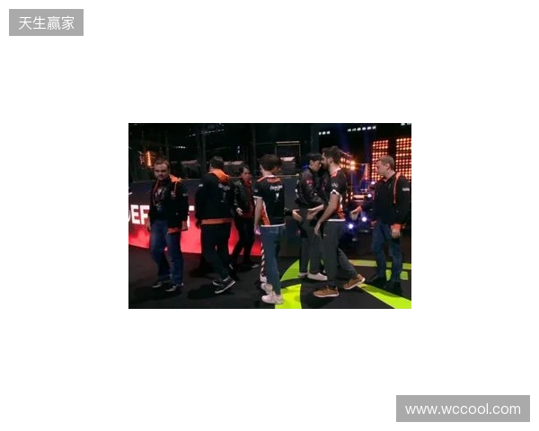 戴帽助球队大胜西海岸，官方：蓉城外援费利佩当选中超第4轮最佳